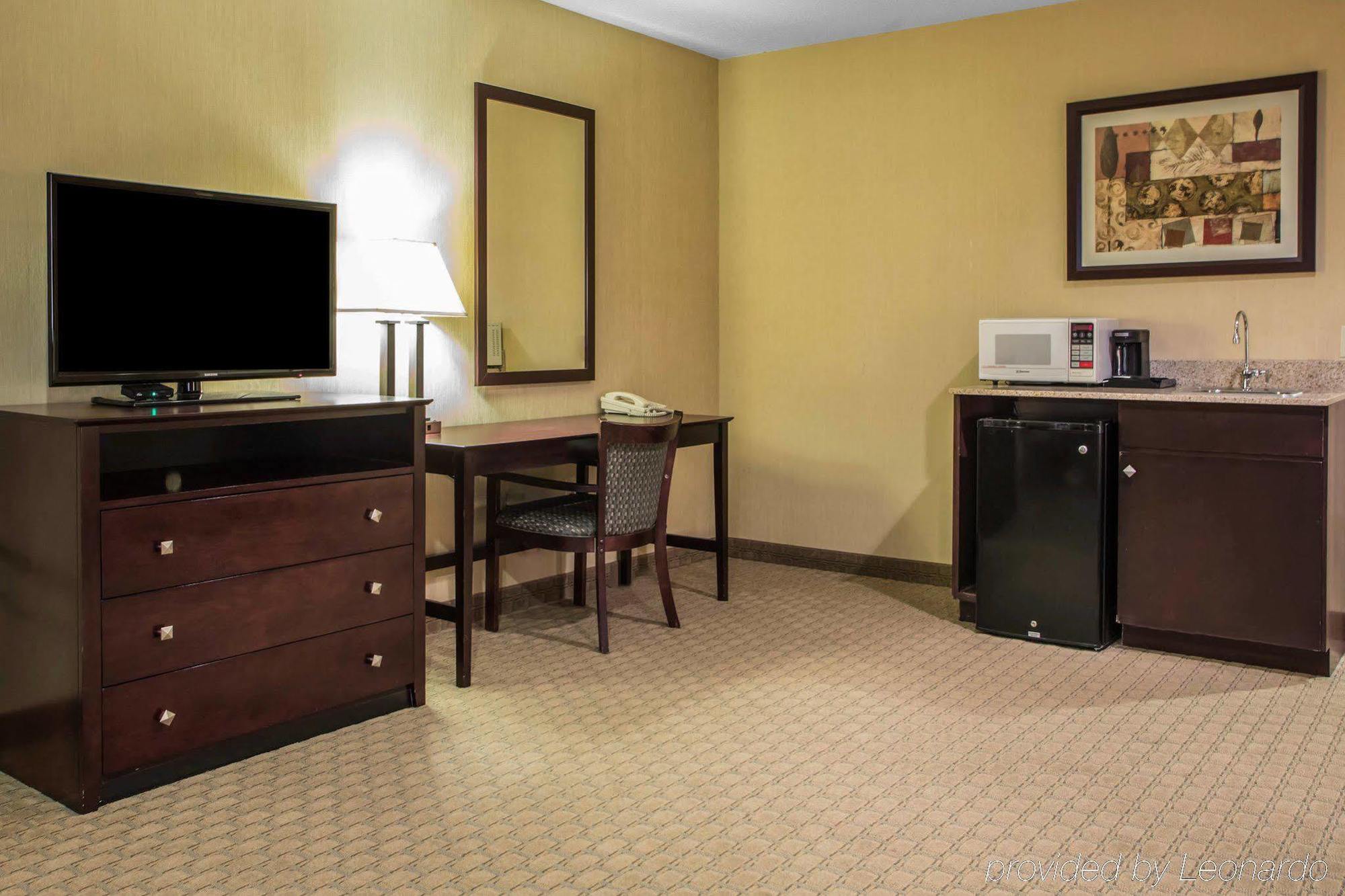 Americinn By Wyndham Marshfield Exterior photo